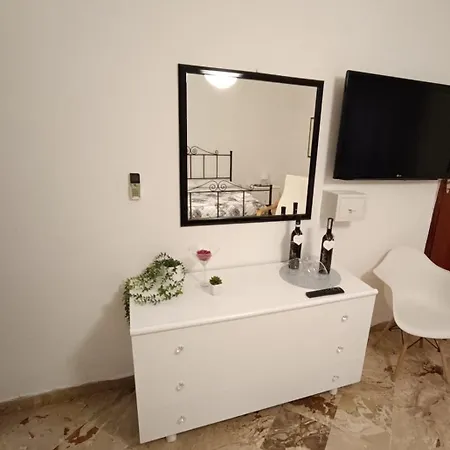 La Maison Πανσιόν 3*